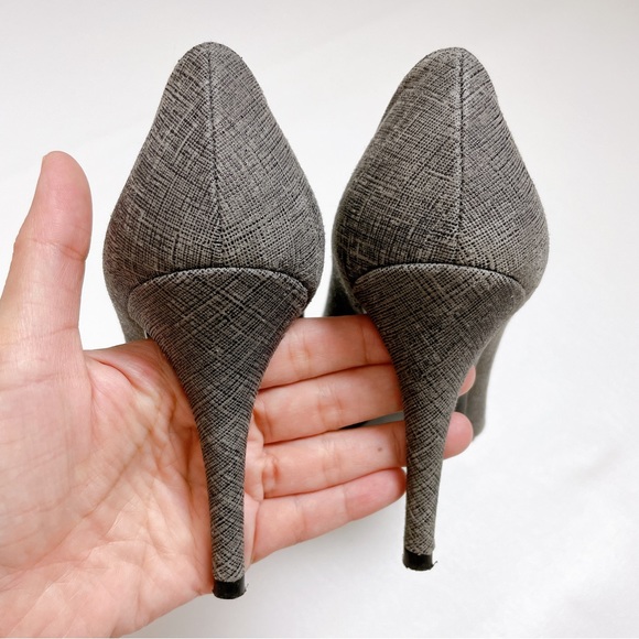 Stuart Weitzman Gray Classic Stiletto Heels Pumps - Picture 4 of 7
